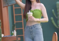亚洲欧美日韩人成，12岁女小学生美腿