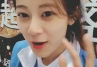 一个朴素的小姐姐英文,Unveiling the Charm of a Simple and Elegant Lady
